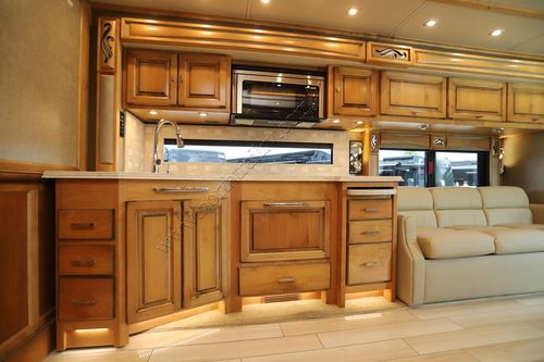 2019 Tiffin Motor Homes Phaeton 40IH