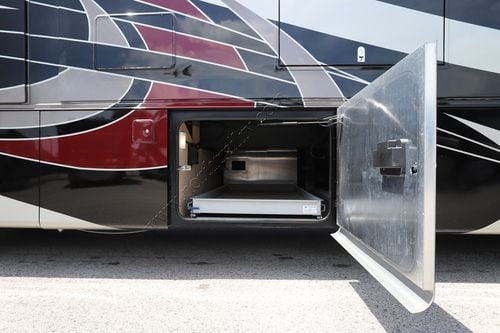 2019 Tiffin Motor Homes Phaeton 40IH