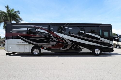 2019 Tiffin Motor Homes Phaeton 40IH