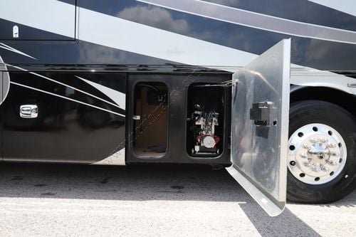 2019 Tiffin Motor Homes Phaeton 40IH