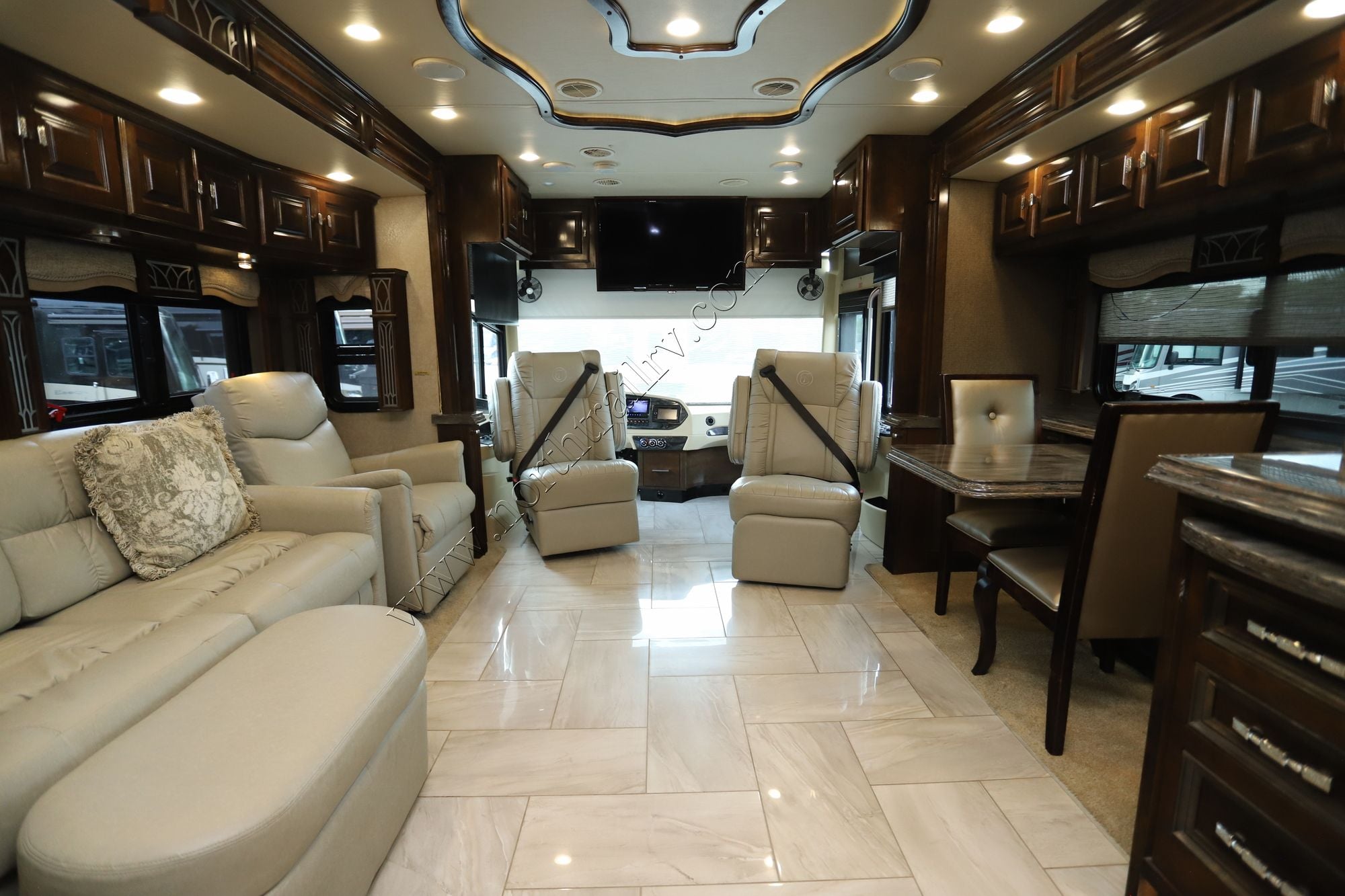 Used 2017 Tiffin Motor Homes Allegro Bus 37AP Class A  For Sale