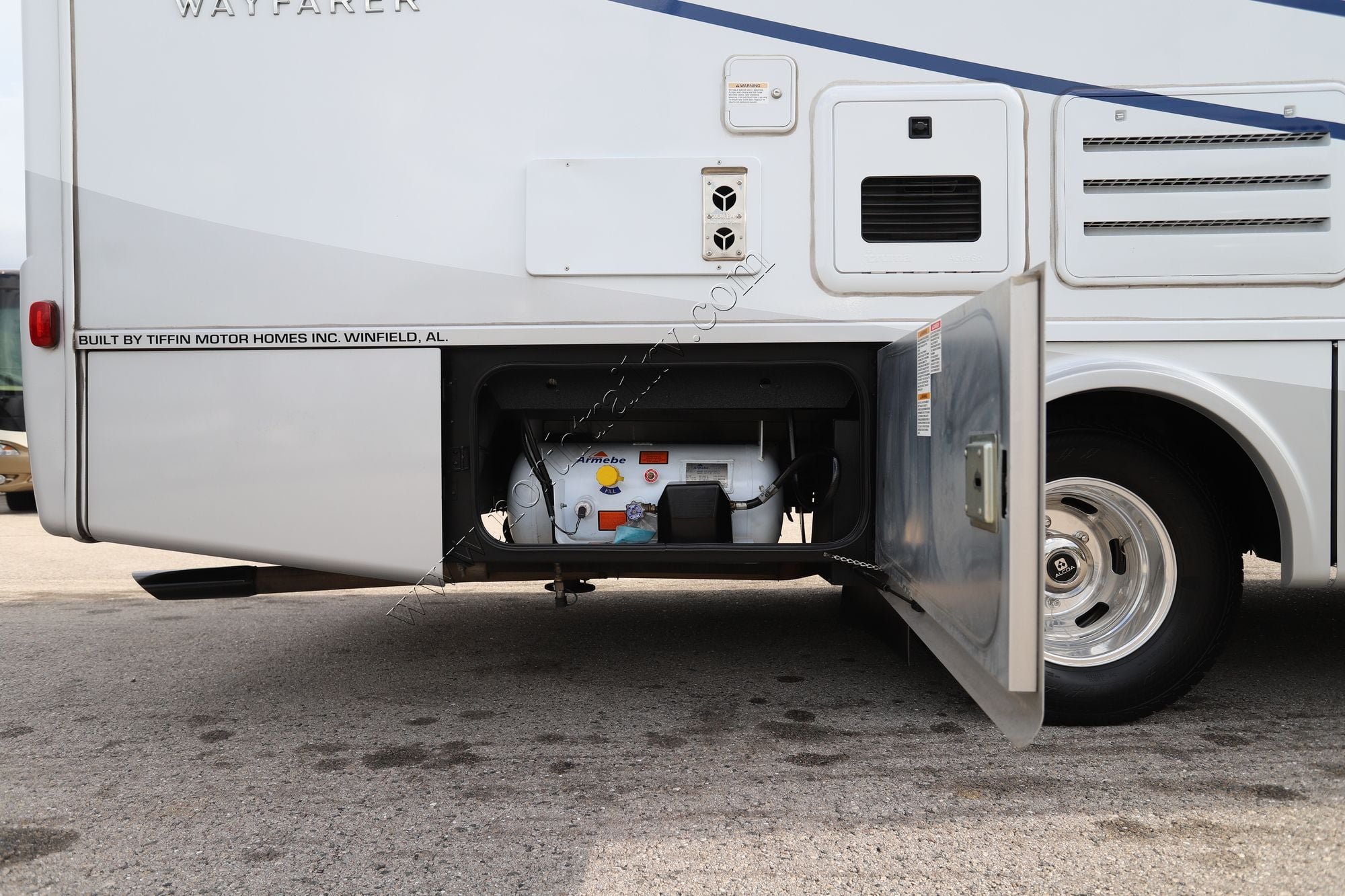 Used 2022 Tiffin Motor Homes Wayfarer 25RW Class C  For Sale