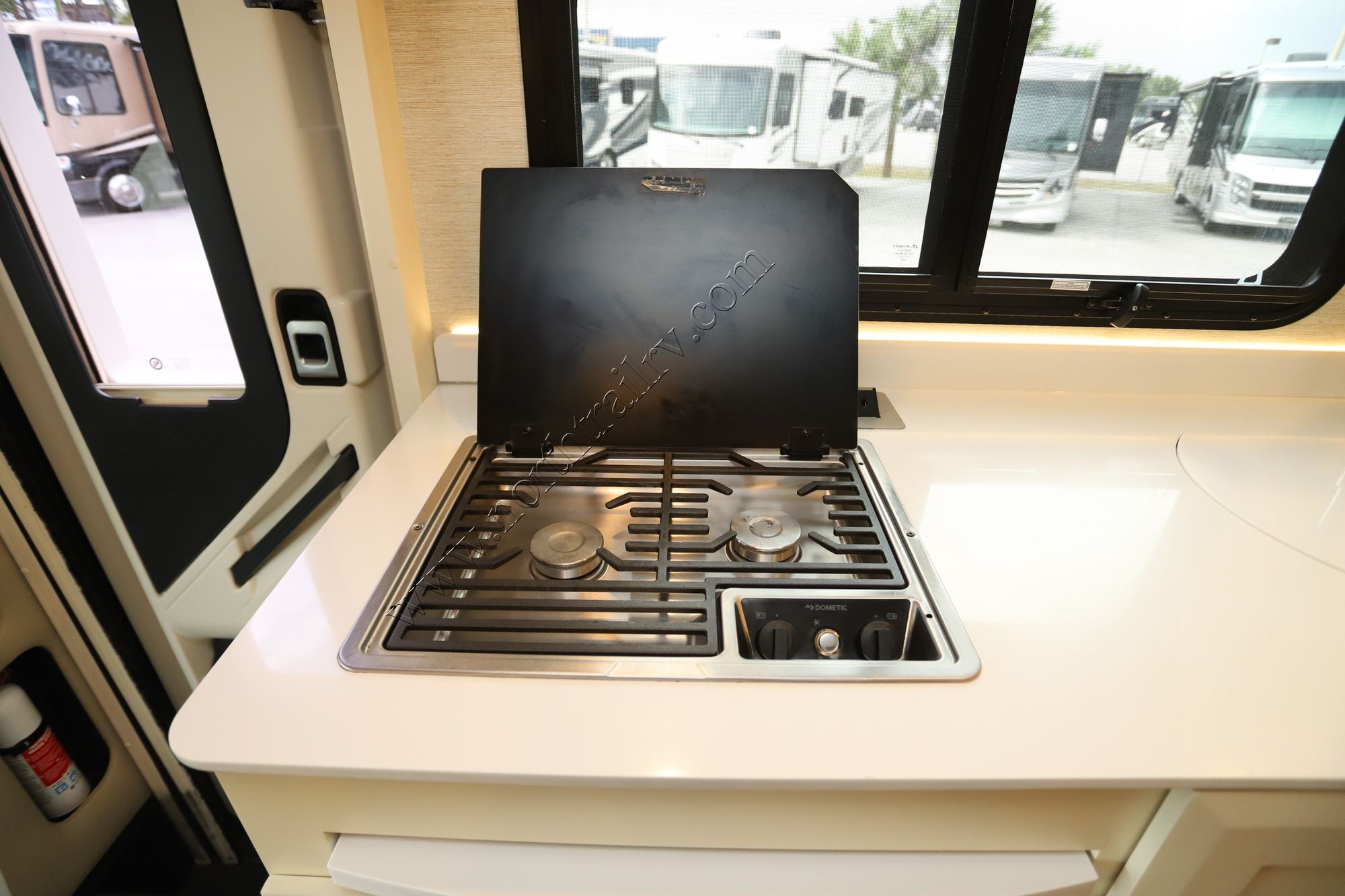 Used 2022 Tiffin Motor Homes Wayfarer 25RW Class C  For Sale