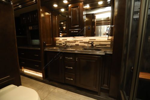 2017 Tiffin Motor Homes Allegro Bus 37AP