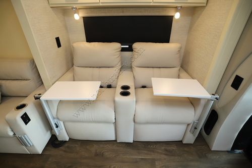 2022 Tiffin Motor Homes Wayfarer 25RW