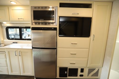 2022 Tiffin Motor Homes Wayfarer 25RW
