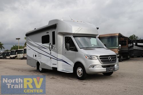 2022 Tiffin Motor Homes Wayfarer 25RW