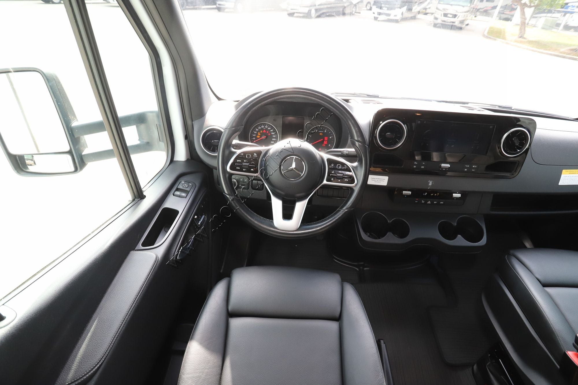 Used 2022 Tiffin Motor Homes Wayfarer 25RW Class C  For Sale