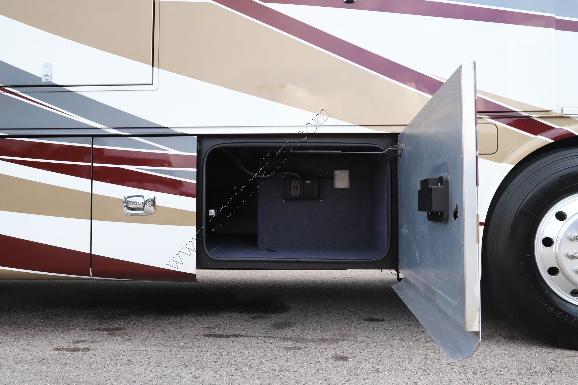 Used 2017 Tiffin Motor Homes Allegro Bus 37AP Class A  For Sale