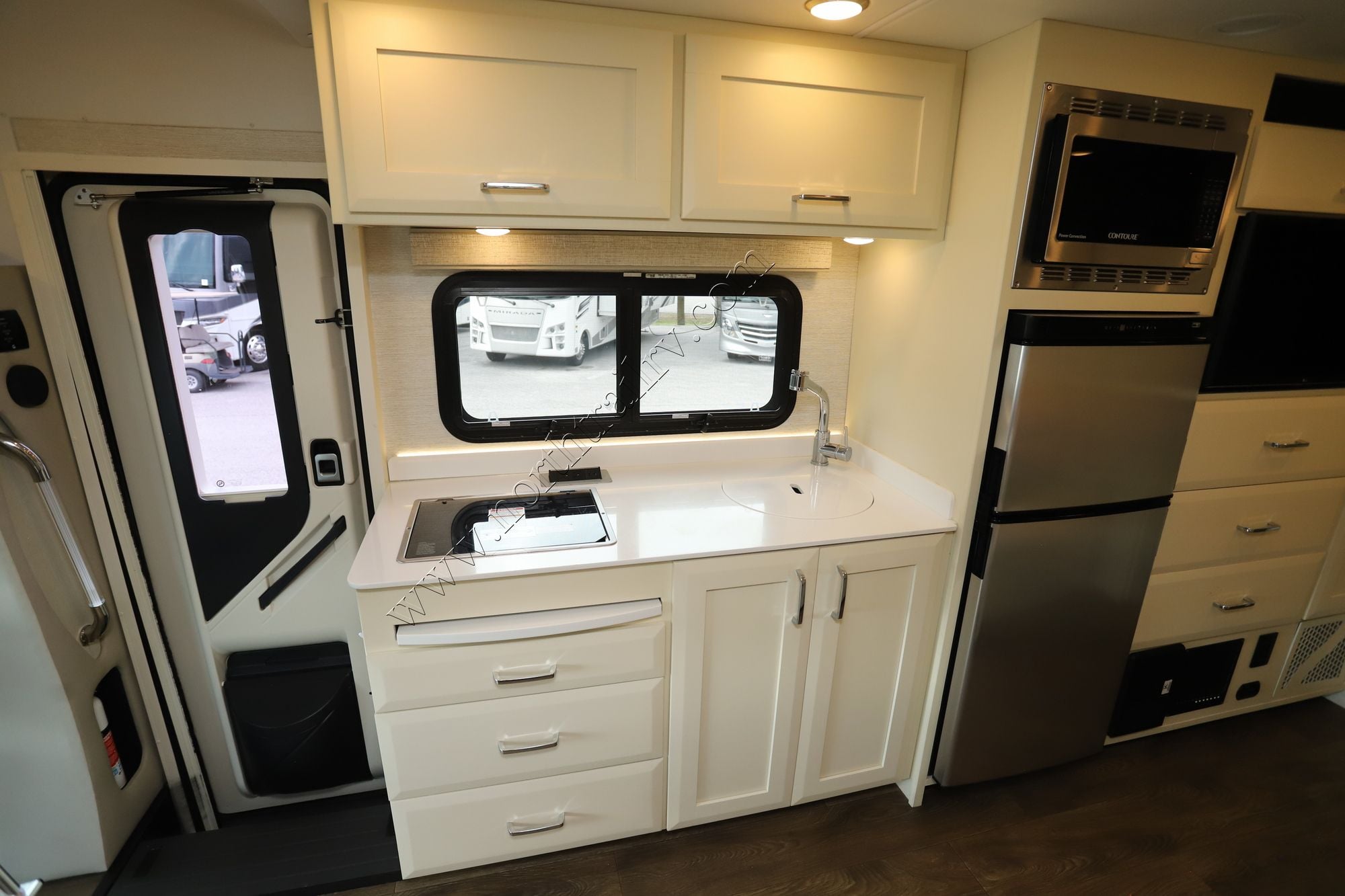 Used 2022 Tiffin Motor Homes Wayfarer 25RW Class C  For Sale