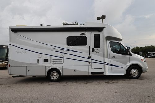 2022 Tiffin Motor Homes Wayfarer 25RW