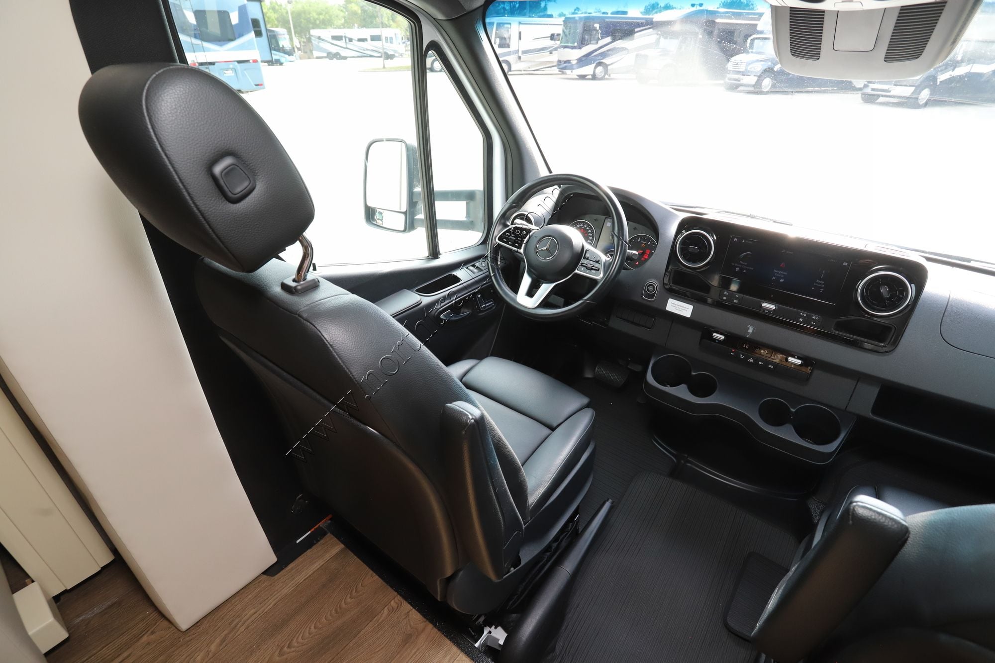 Used 2022 Tiffin Motor Homes Wayfarer 25RW Class C  For Sale