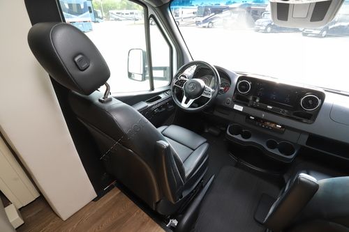 2022 Tiffin Motor Homes Wayfarer 25RW