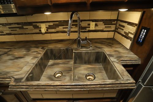 2017 Tiffin Motor Homes Allegro Bus 37AP