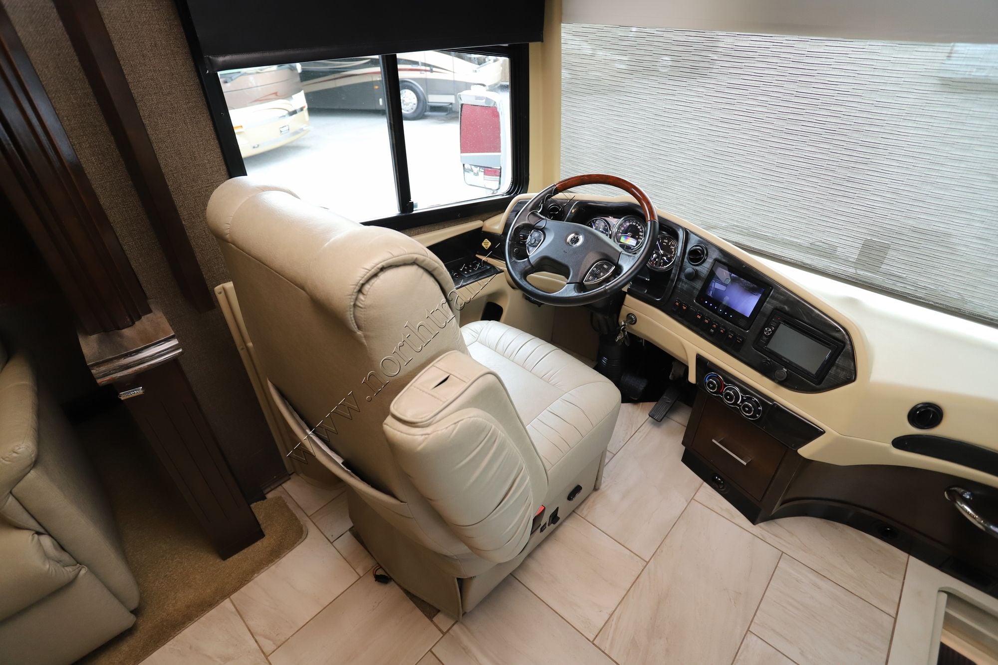 Used 2017 Tiffin Motor Homes Allegro Bus 37AP Class A  For Sale