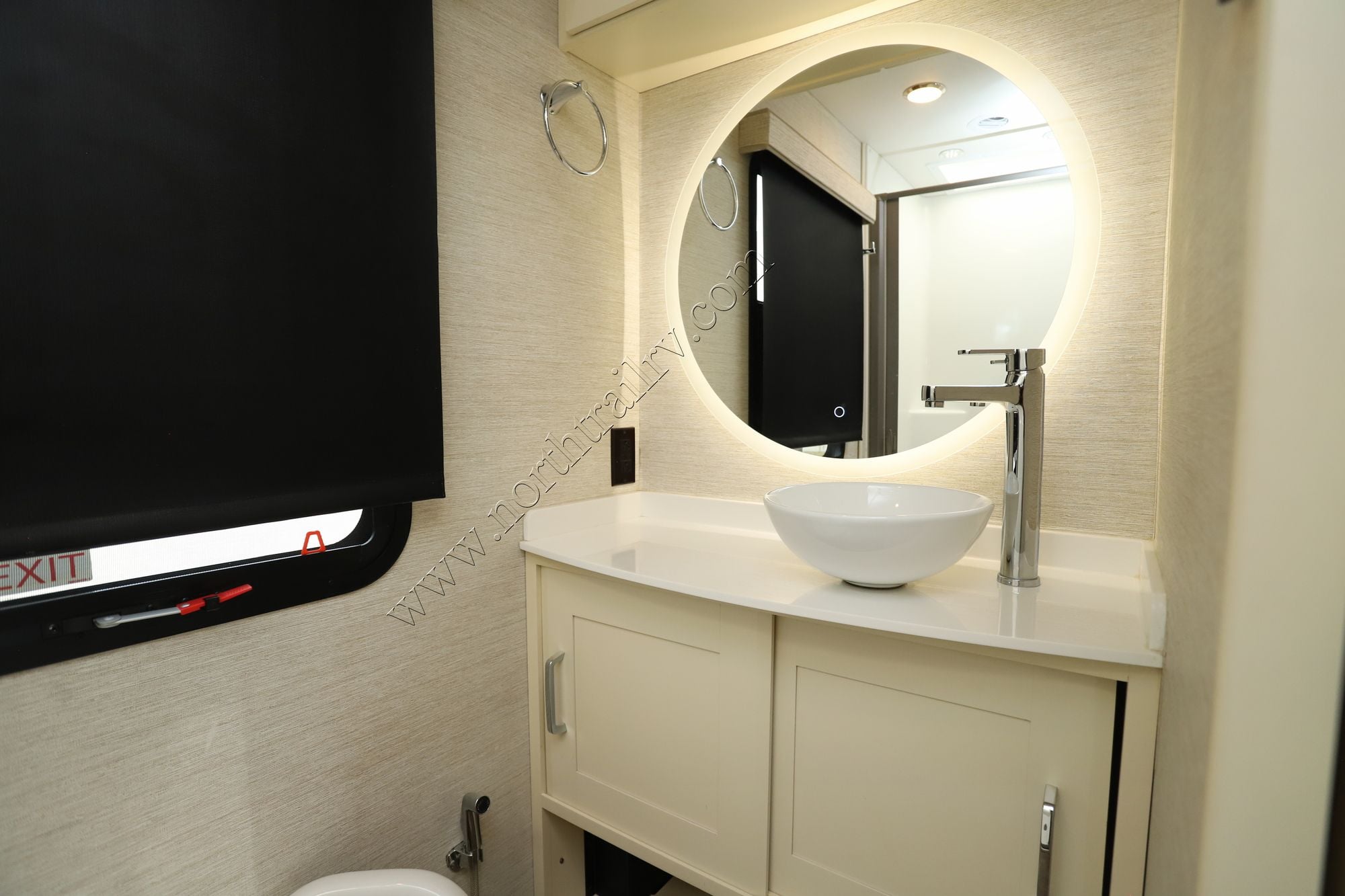 Used 2022 Tiffin Motor Homes Wayfarer 25RW Class C  For Sale
