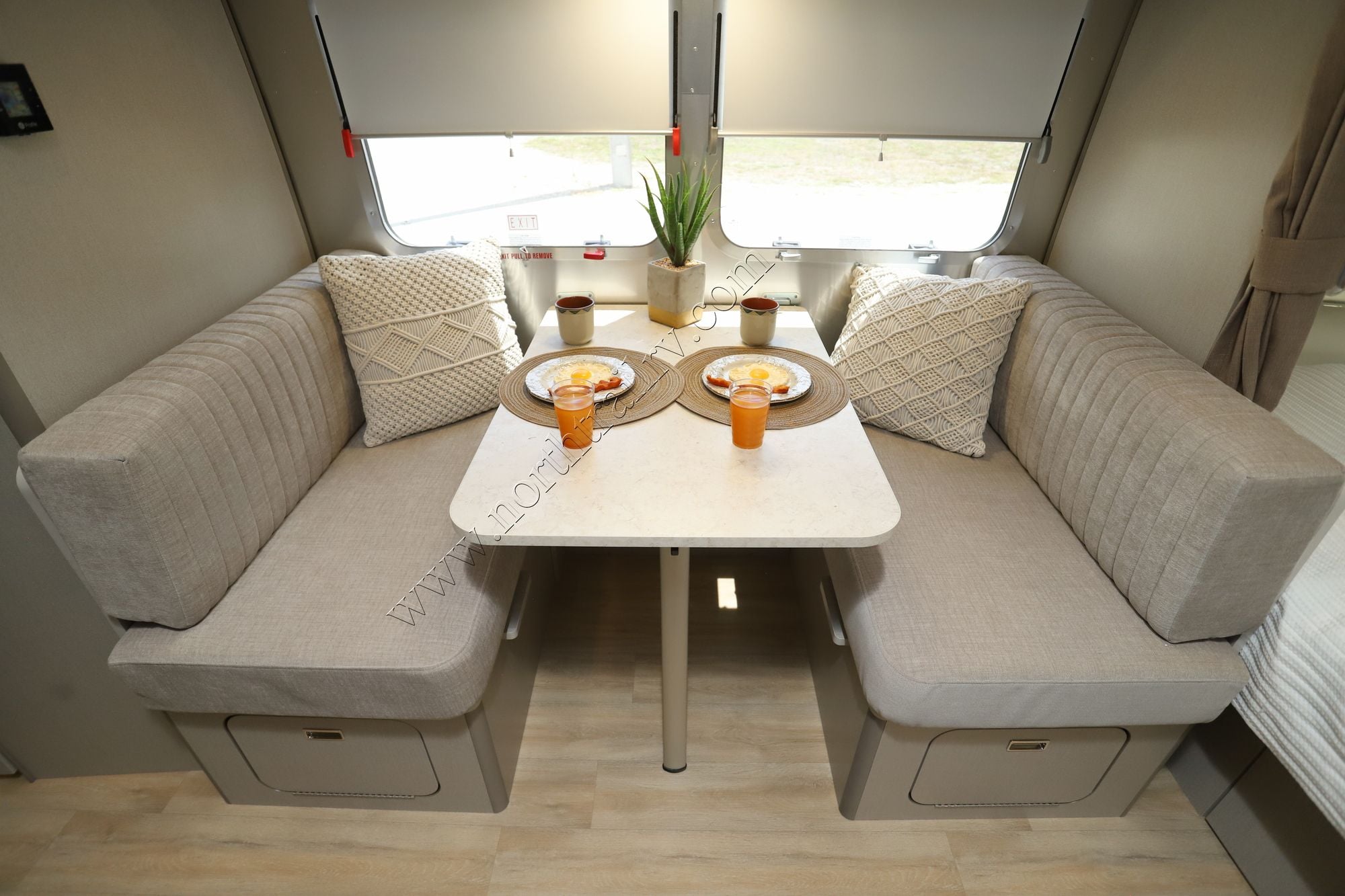 New 2026 Airstream Caravel 20FB Travel Trailer  For Sale