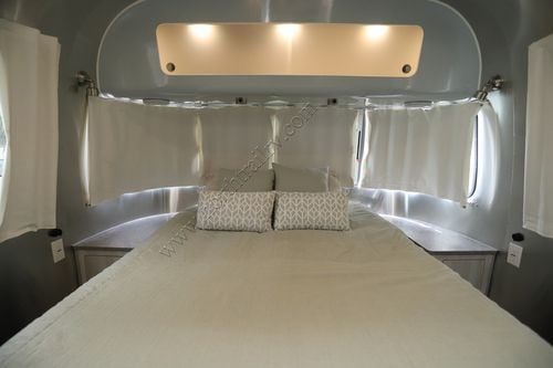 2023 Airstream International 28RBQ