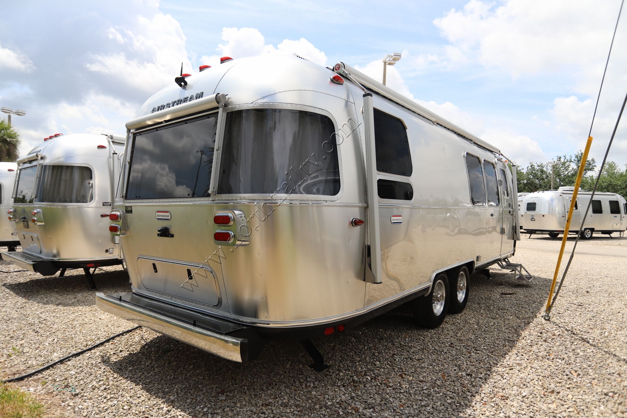 Used 2023 Airstream International 28RBQ Travel Trailer  For Sale