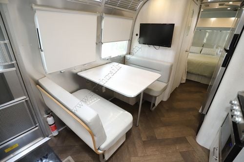 2023 Airstream International 28RBQ
