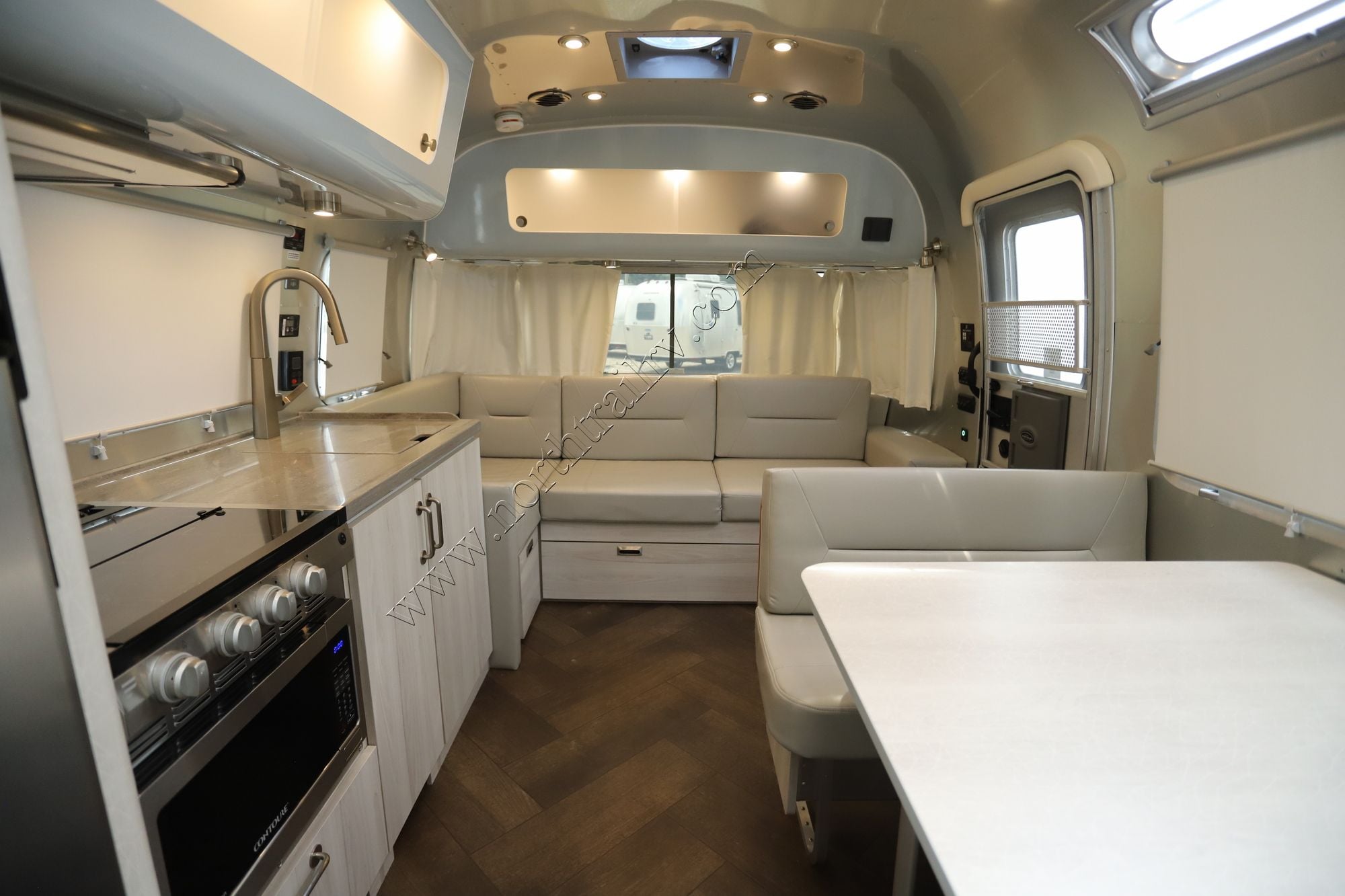 Used 2023 Airstream International 28RBQ Travel Trailer  For Sale