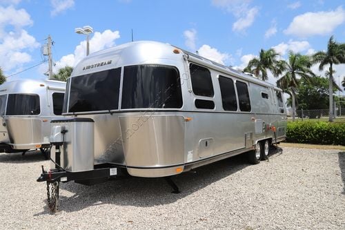 2019 Airstream Intl Serenity 30RB
