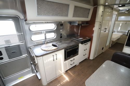 2019 Airstream Intl Serenity 30RB