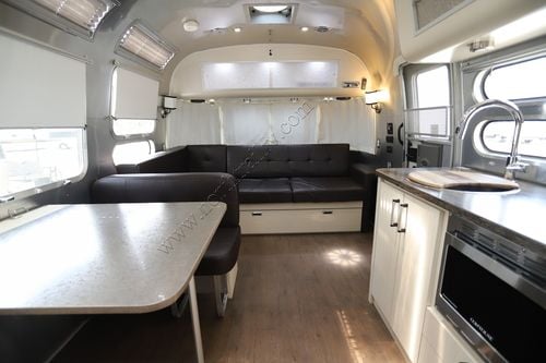 2019 Airstream Intl Serenity 30RB