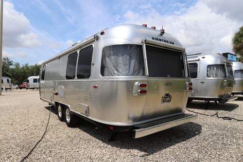 2018 Airstream Flying Cloud 27FB