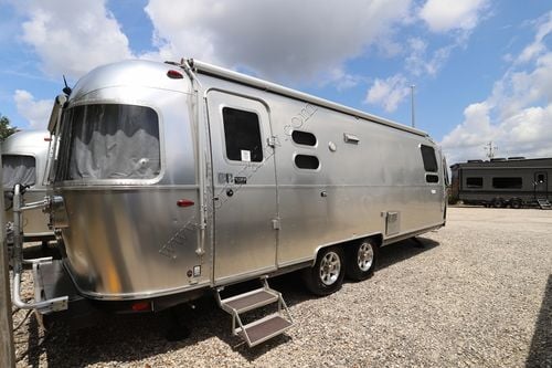 2020 Airstream Flying Cloud 27FBQ