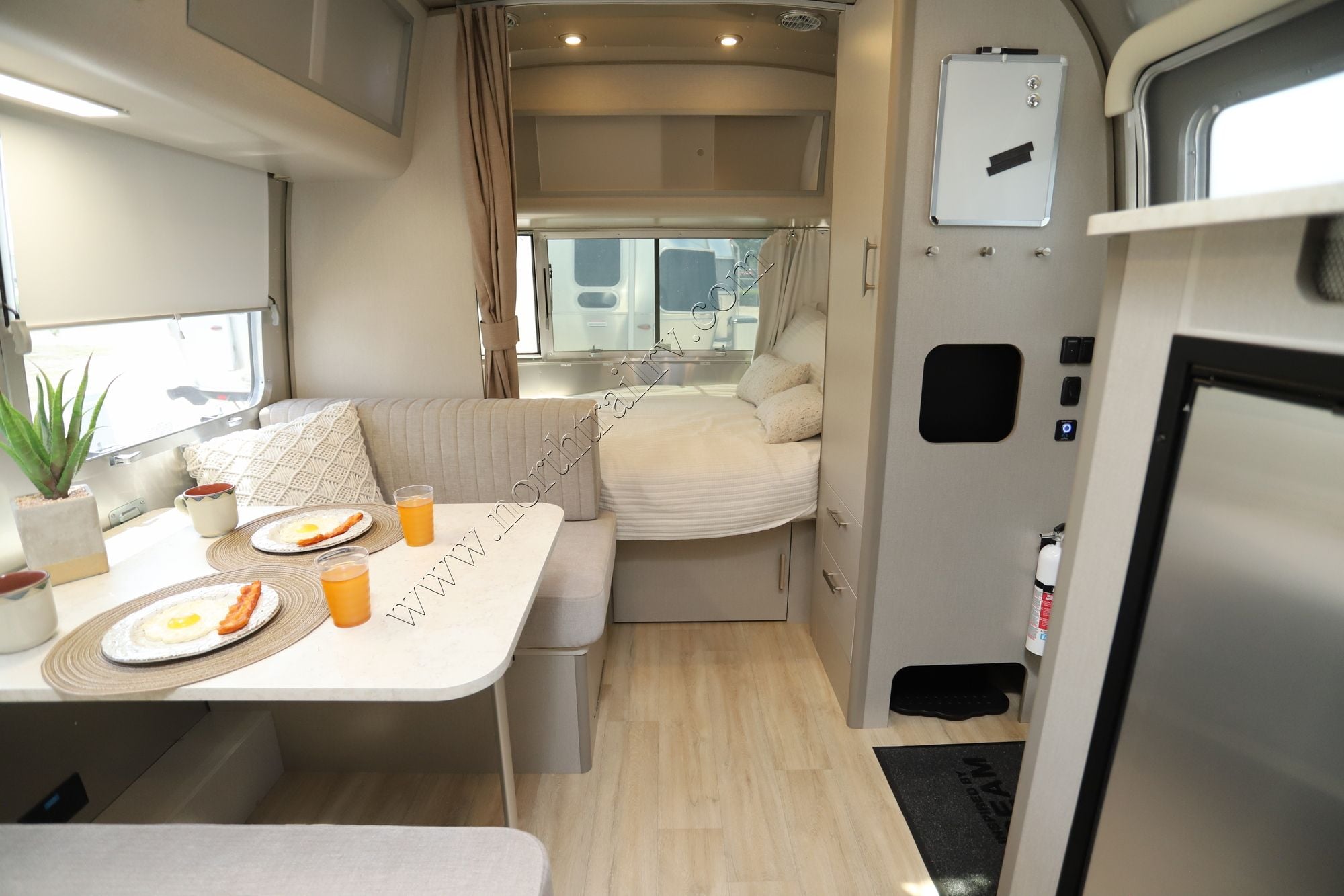 New 2026 Airstream Caravel 20FB Travel Trailer  For Sale