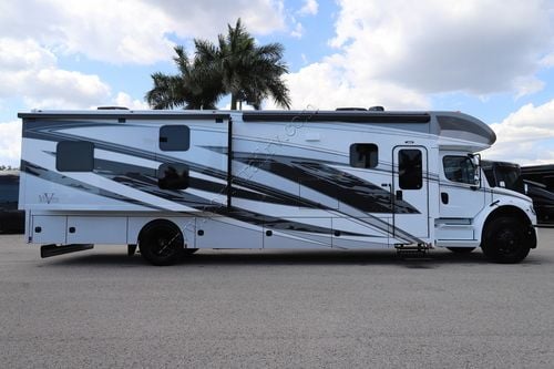 2026 Renegade Rv Verona 40VBH