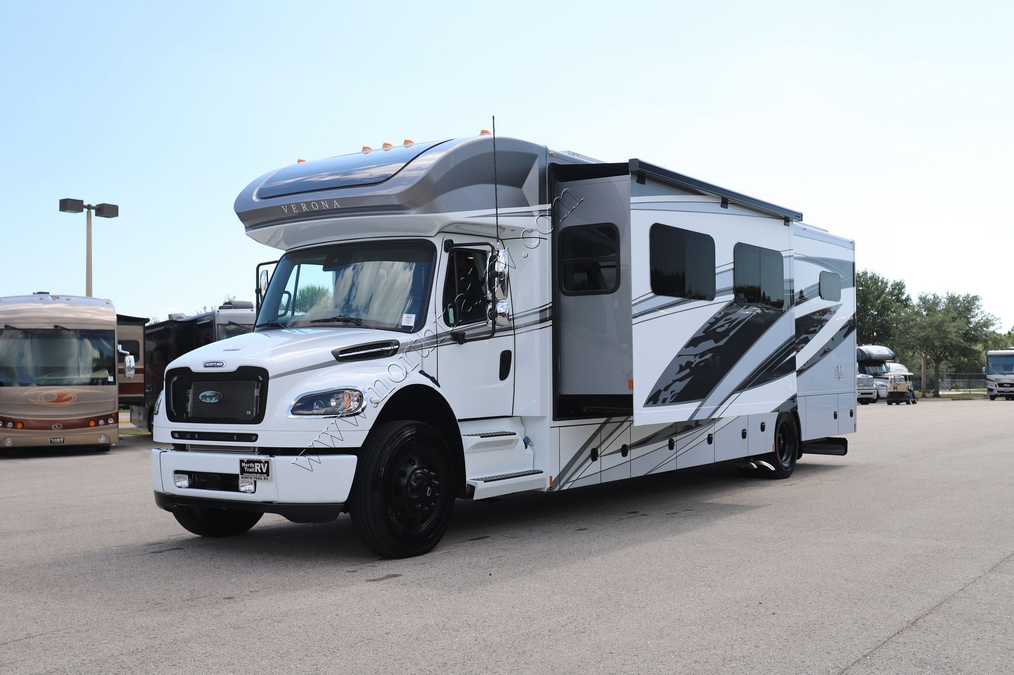 New 2026 Renegade Rv Verona 40VBH Super C  For Sale