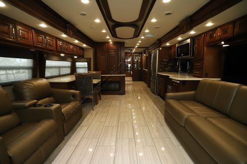2019 American Coach American Dream 42S
