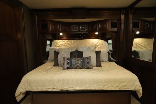 2019 American Coach American Dream 42S