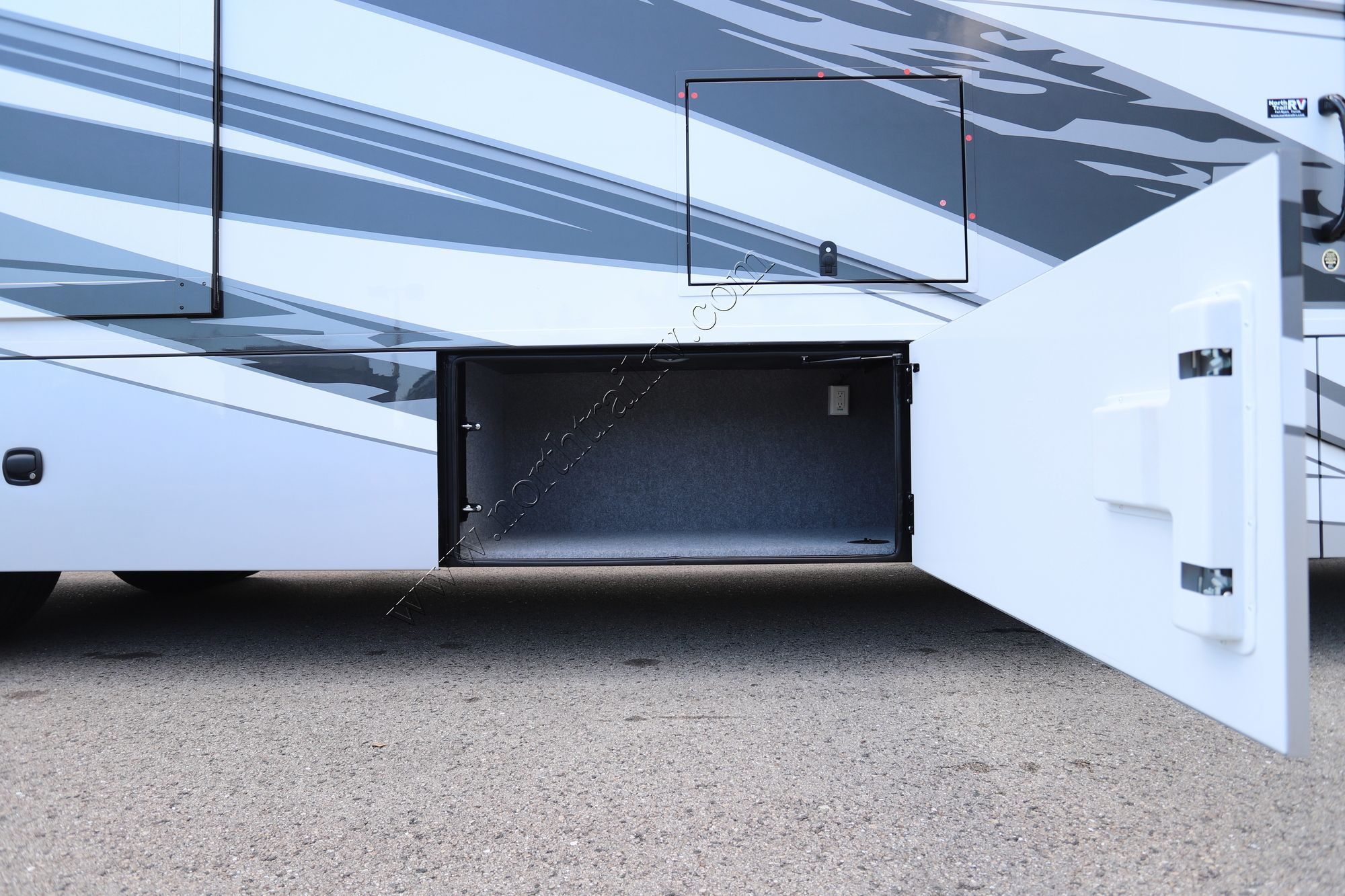 New 2026 Renegade Rv Verona 40VBH Super C  For Sale