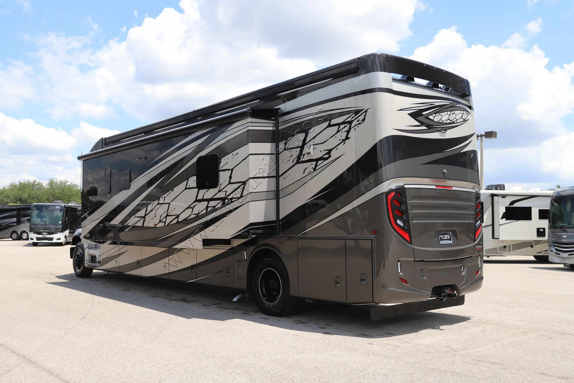 New 2027 Newmar Super Star 4159 Super C  For Sale