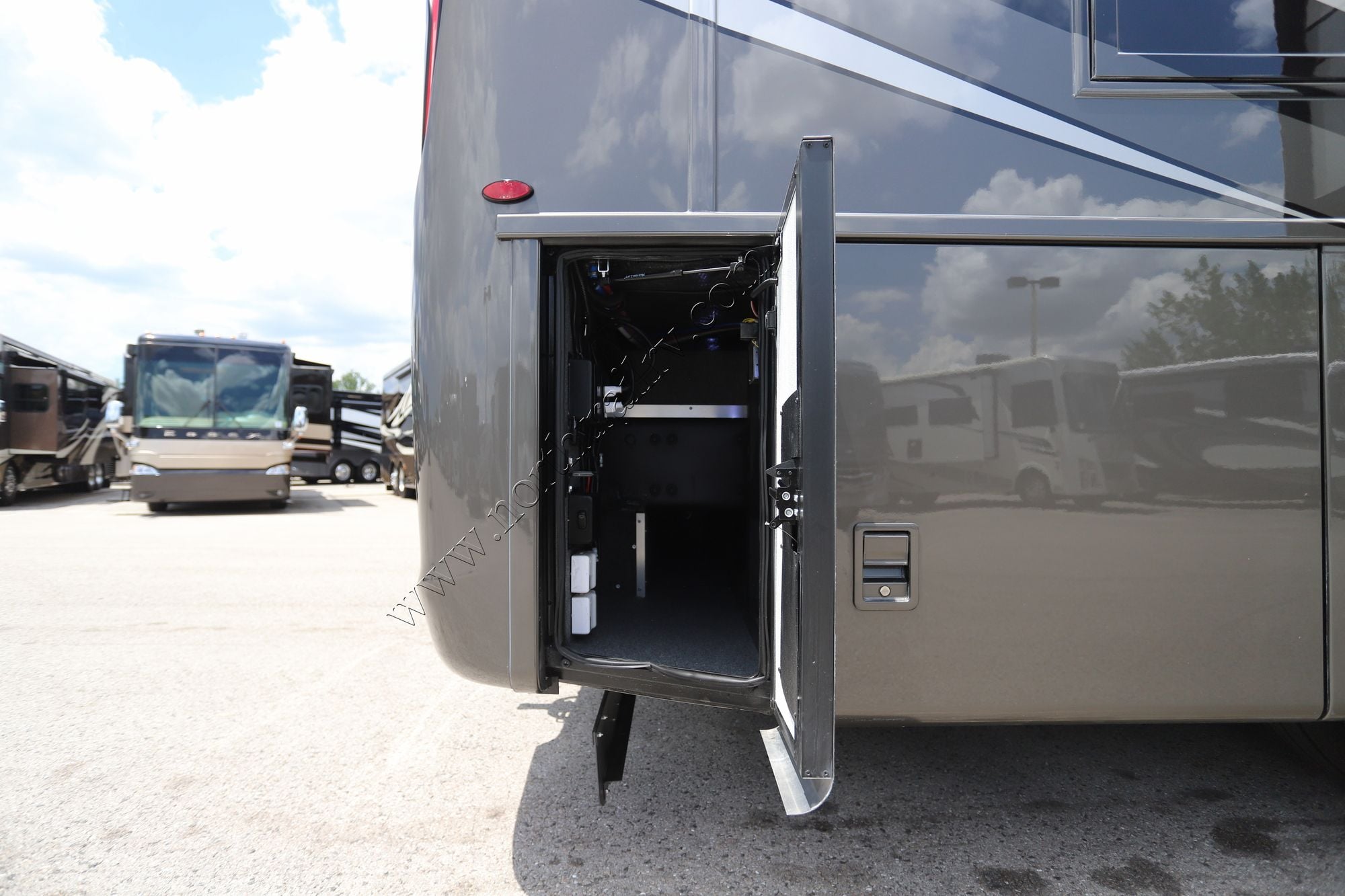 New 2027 Newmar Super Star 4159 Super C  For Sale