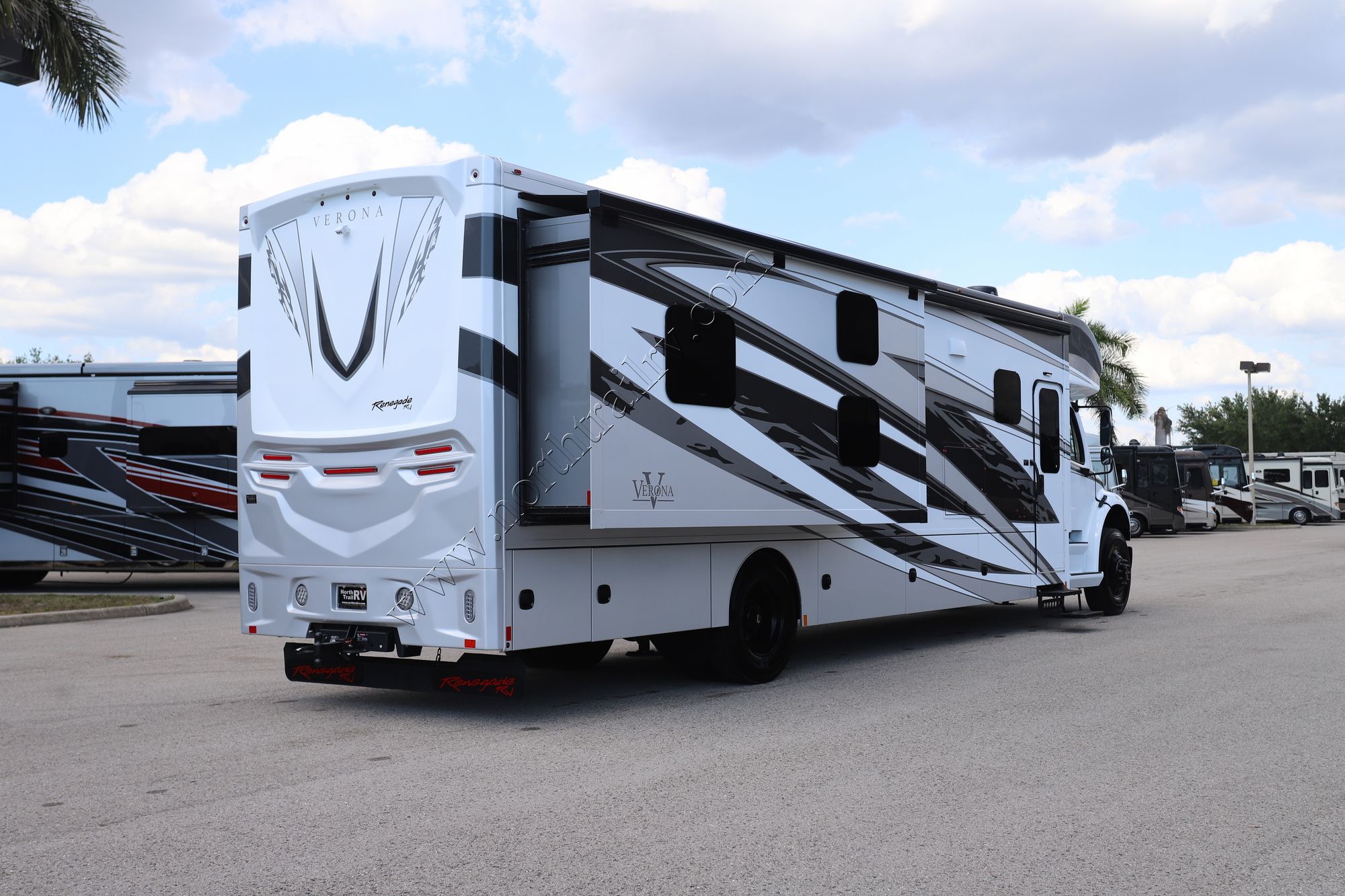 New 2026 Renegade Rv Verona 40VBH Super C  For Sale