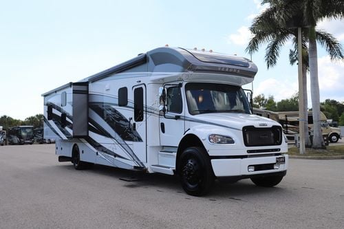2026 Renegade Rv Verona 40VBH