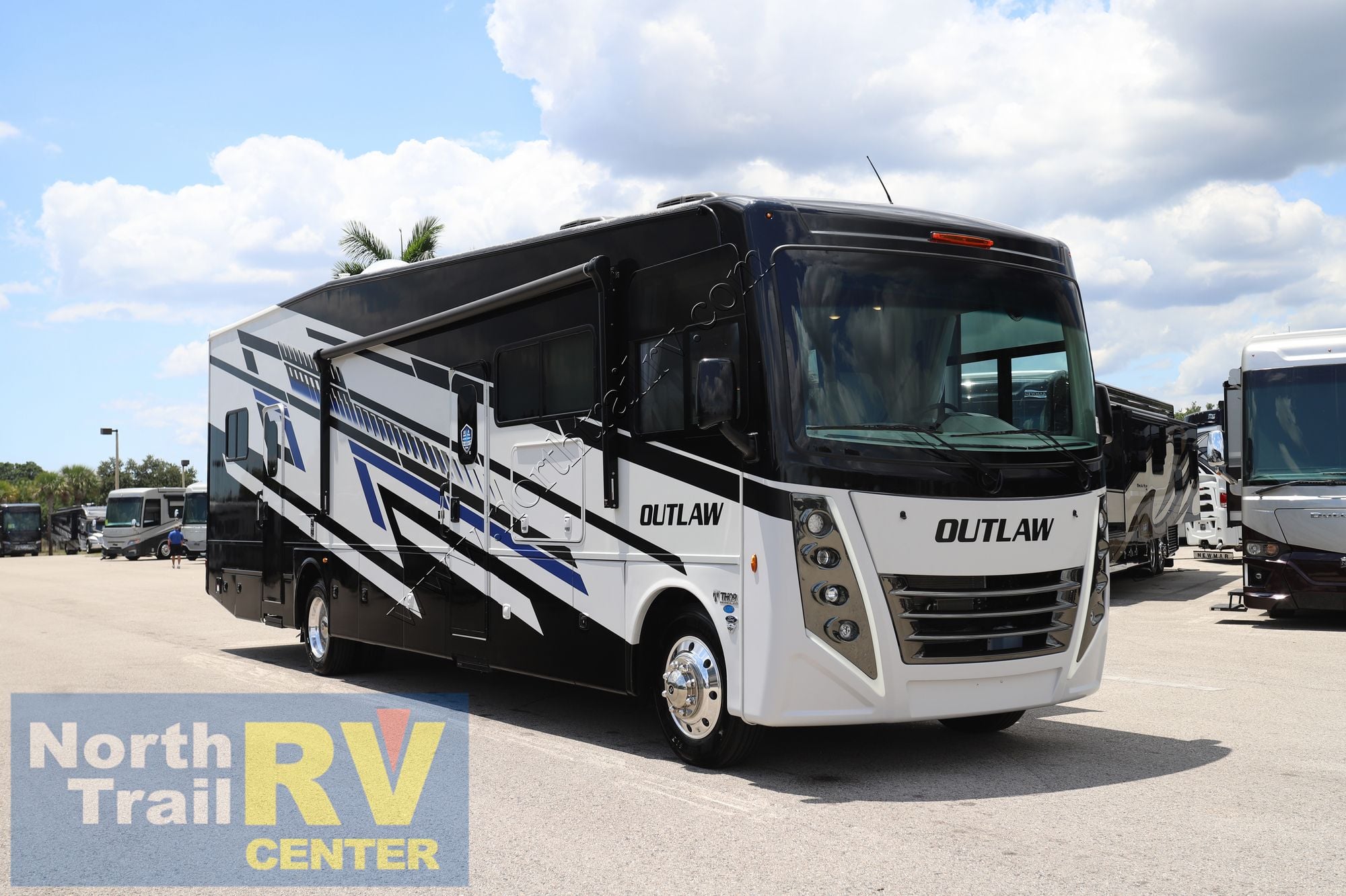 New 2027 Thor Outlaw 38K Class A  For Sale
