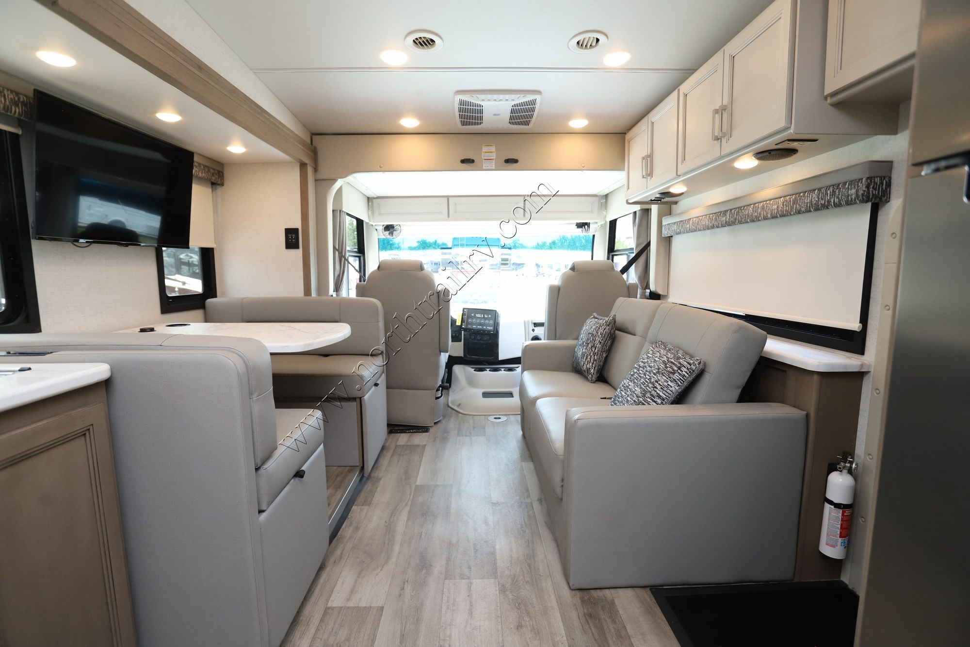 New 2027 Thor Outlaw 38K Class A  For Sale