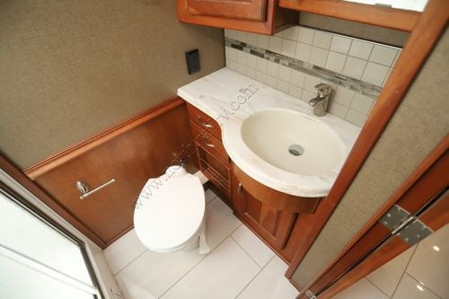 2017 Winnebago Journey 36M
