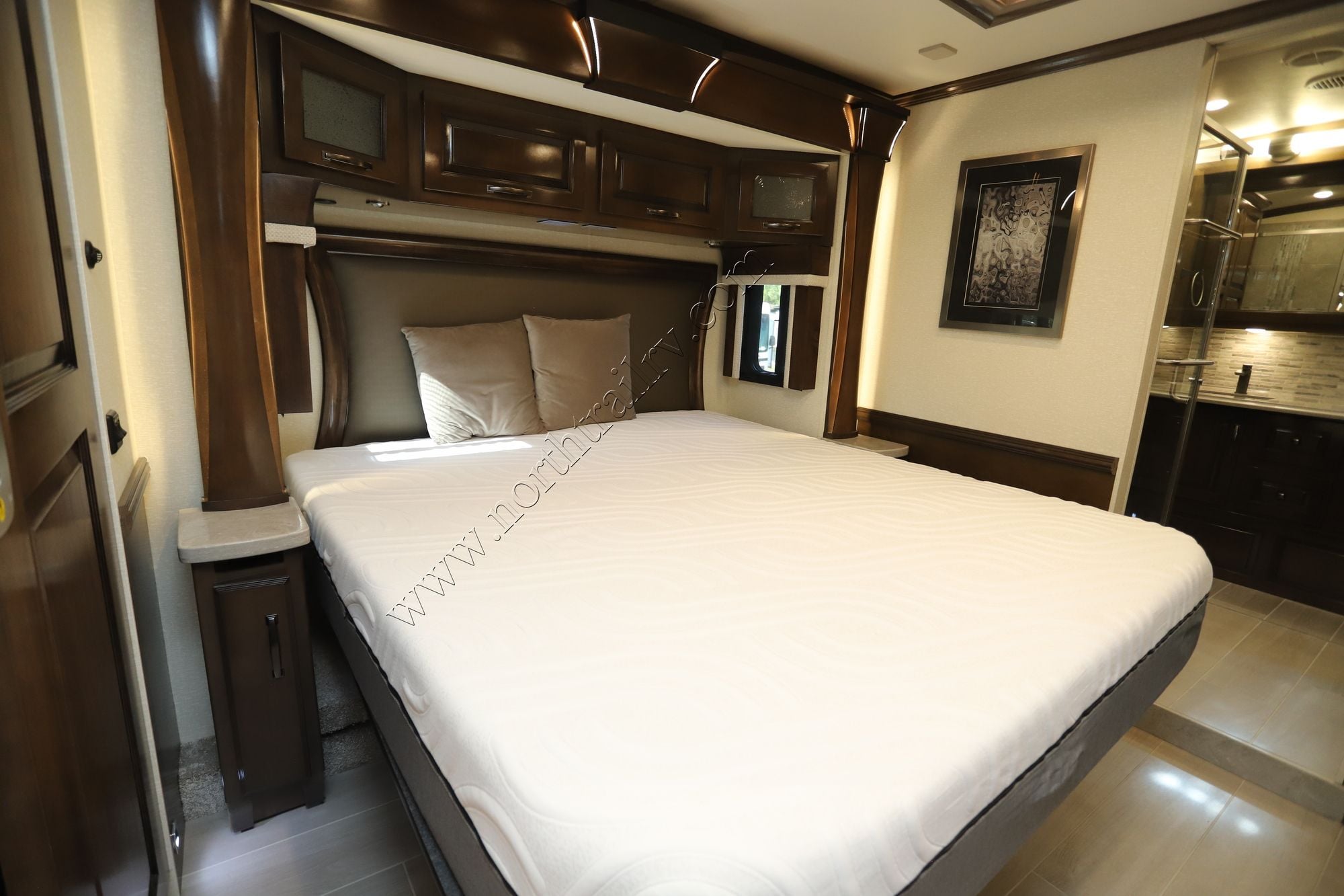 Used 2024 Newmar Dutch Star 4325 Class A  For Sale
