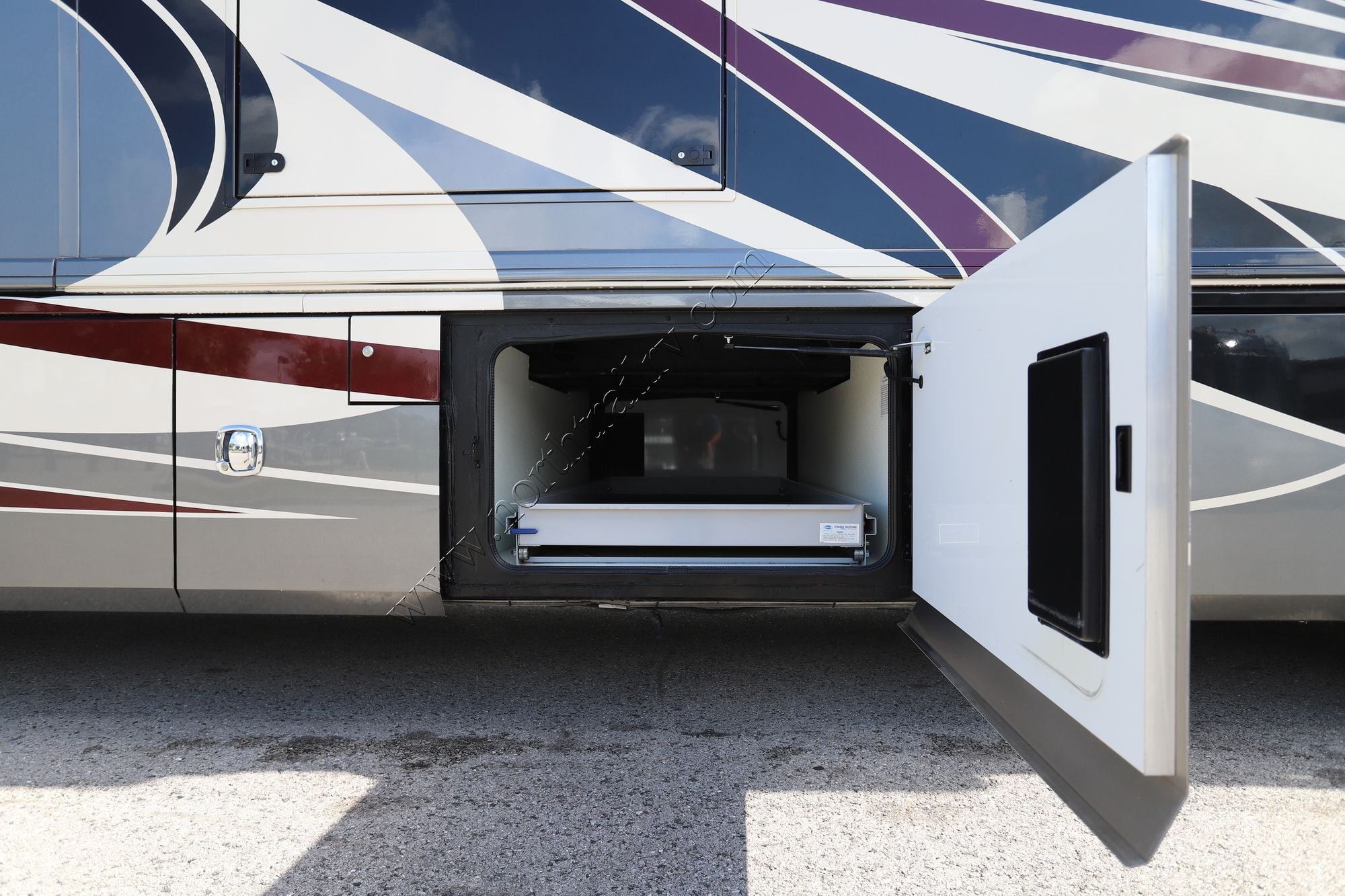 Used 2019 American Coach American Dream 42S Class A  For Sale