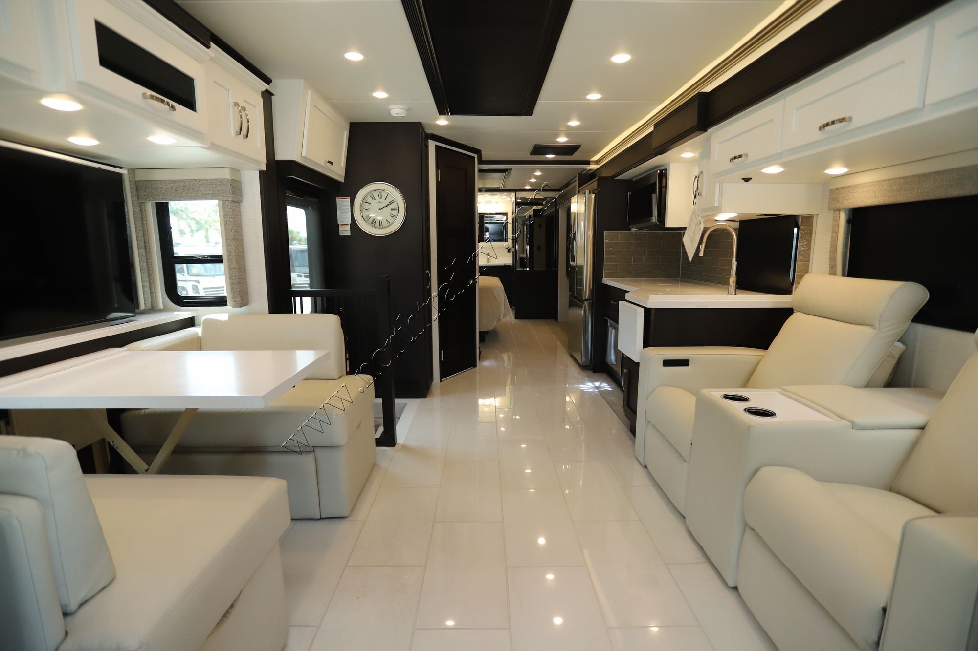 New 2027 Newmar Super Star 4159 Super C  For Sale