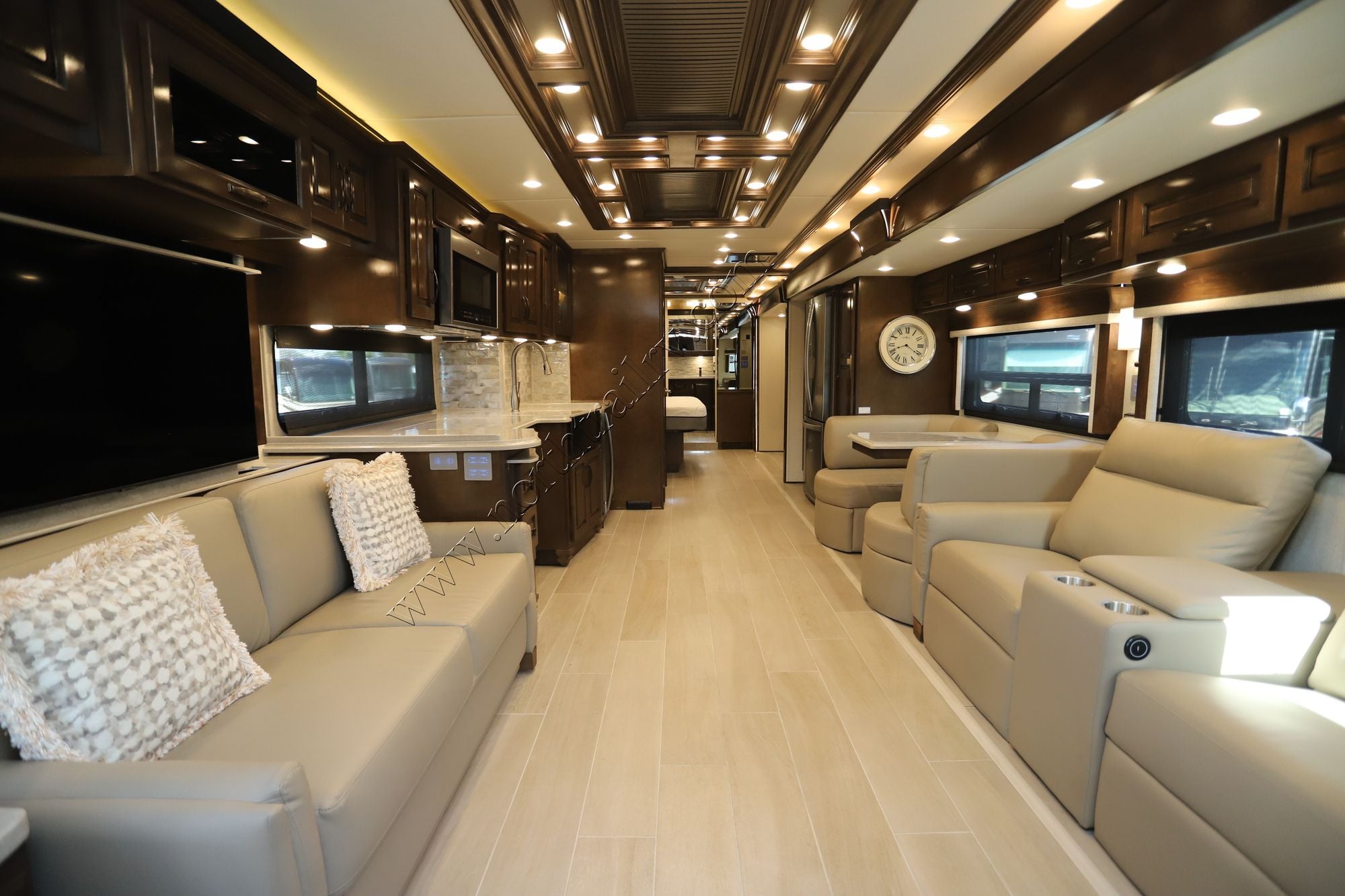 Used 2024 Newmar Dutch Star 4325 Class A  For Sale