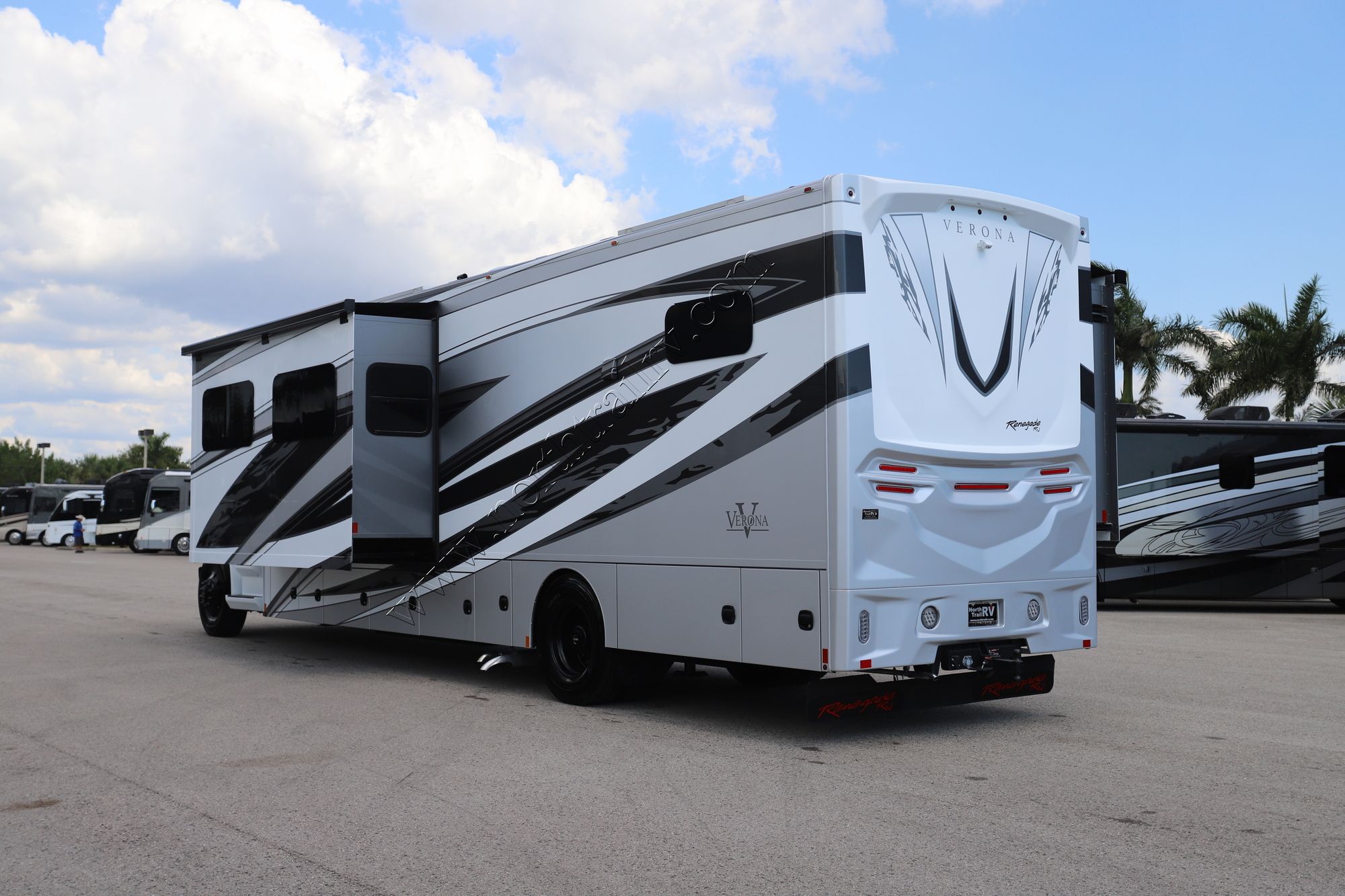 New 2026 Renegade Rv Verona 40VBH Super C  For Sale