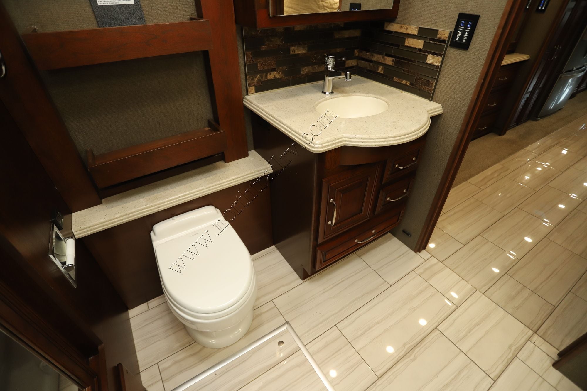 Used 2019 American Coach American Dream 42S Class A  For Sale