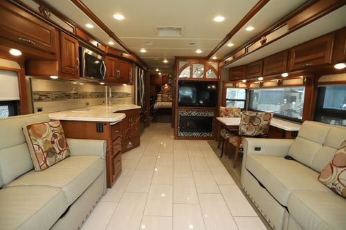 2017 Winnebago Journey 36M